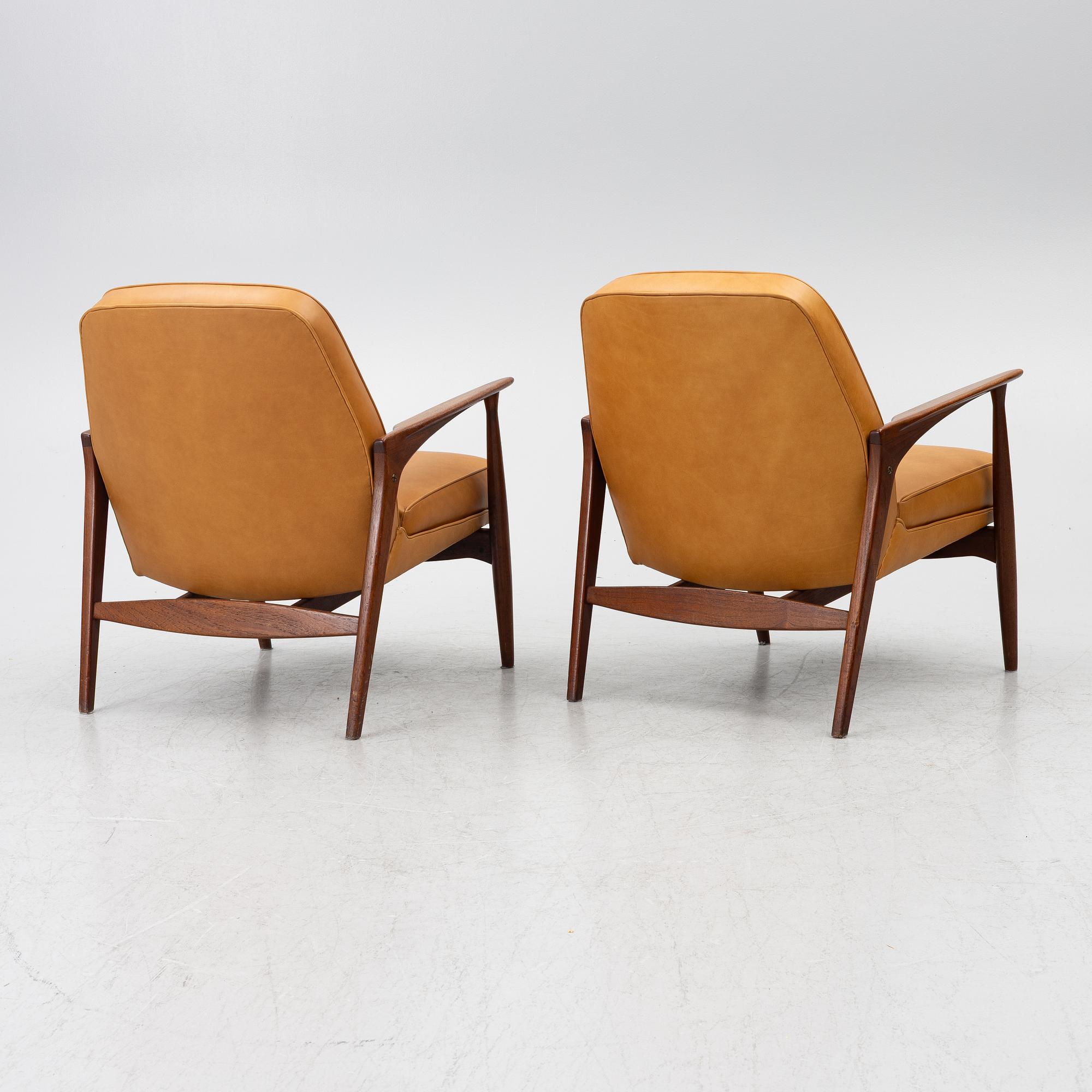 Ib Kofod-Larsen, a pair of model 401 armchairs, Slagelse Möbel verk, Denmark.