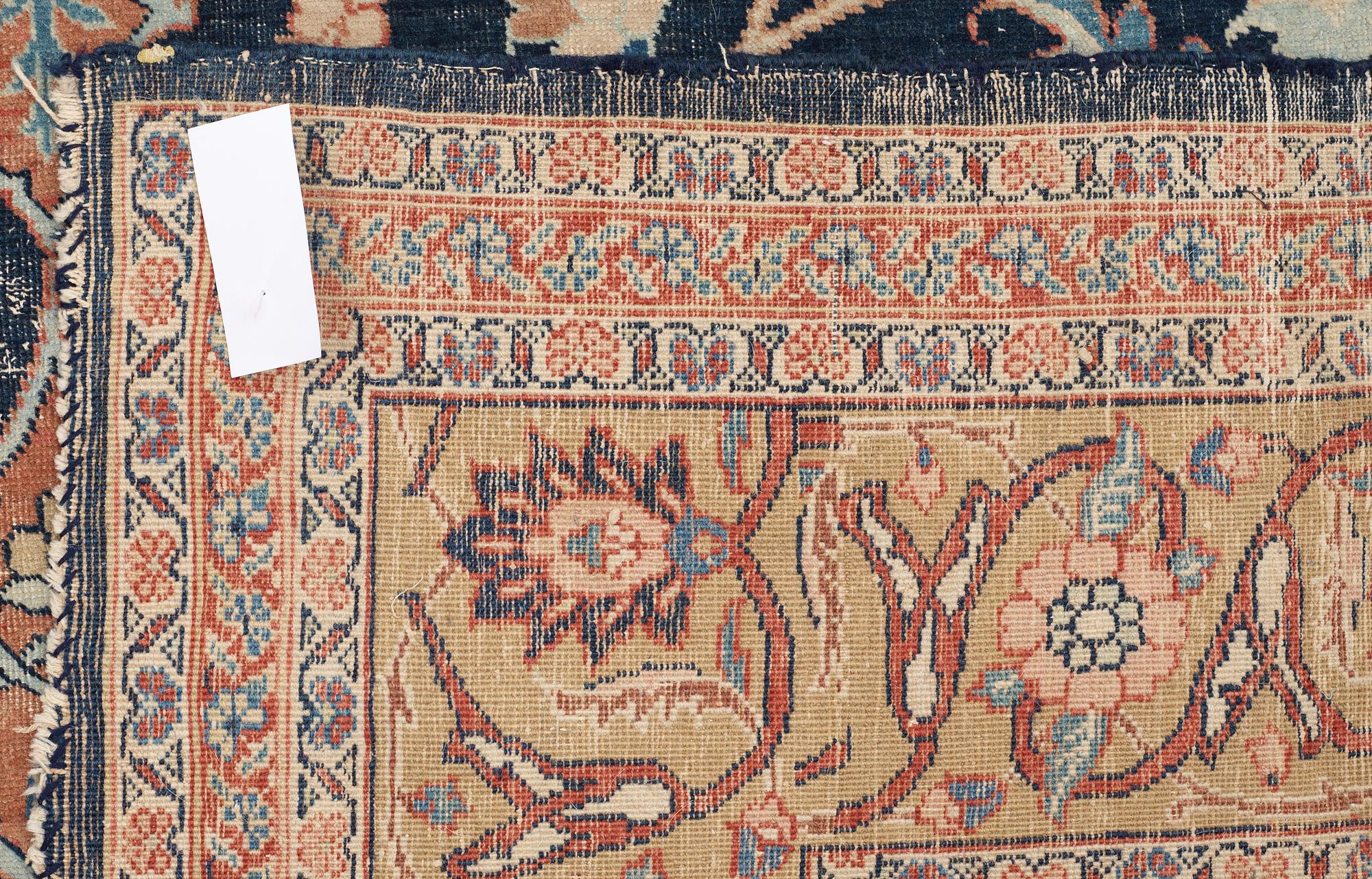 ANTIQUE/SEMI-ANTIQUE TABRIZ. 328,5 x 222 cm.