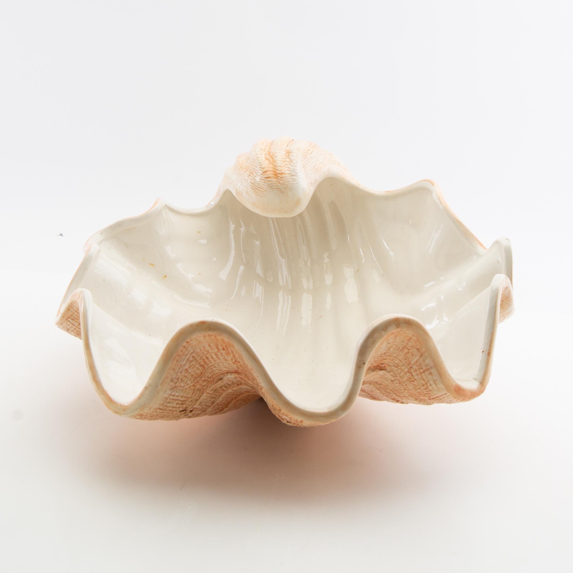 Fat, porcelain, 20th century.