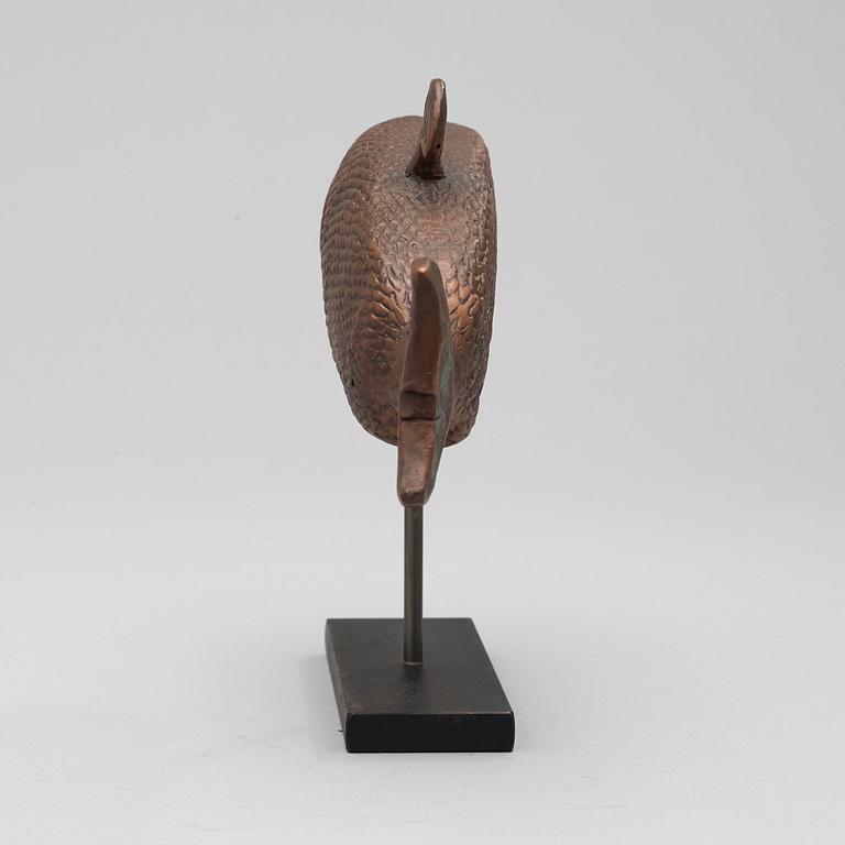 STIG LINDBERG, skulptur, "Månfisken", Skandia Present 1970-tal.