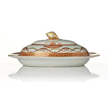 An oval vegetable tureen with cover and a pillow shaped bowl, Qing dynasty, late 18th century.