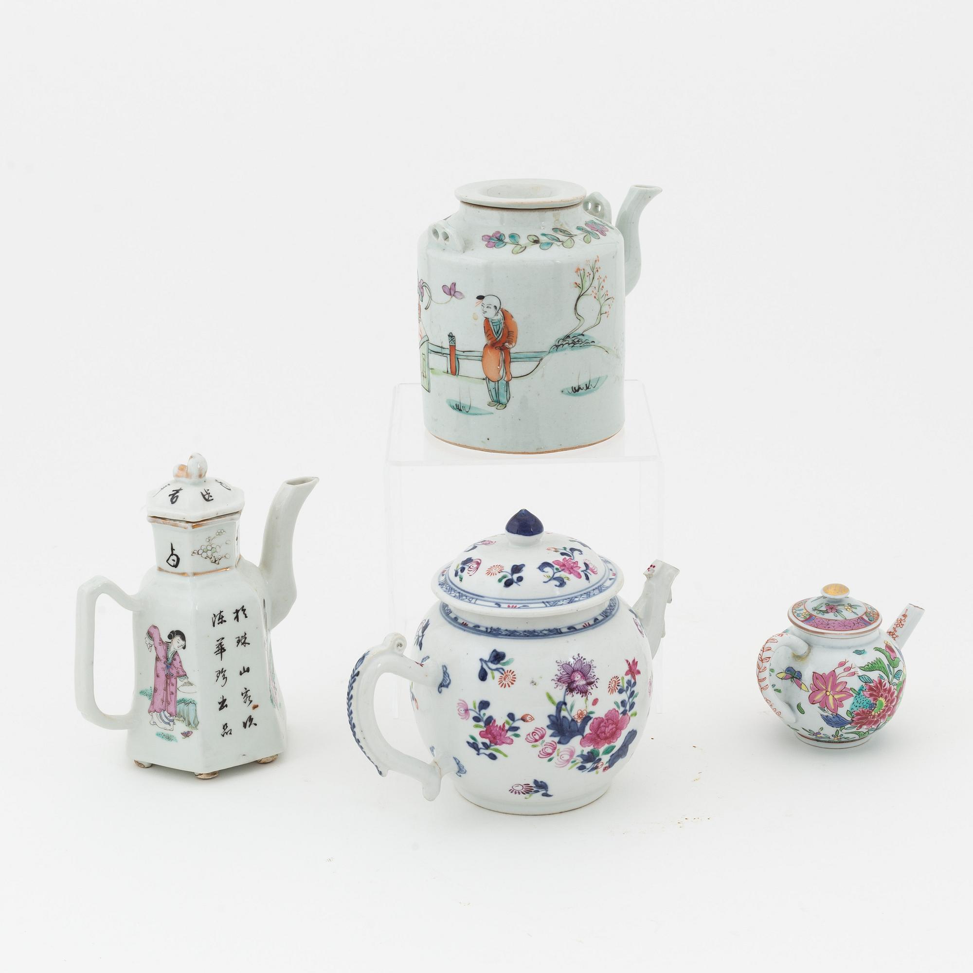 A set of four Chinese tea pots, 18/20th Century.