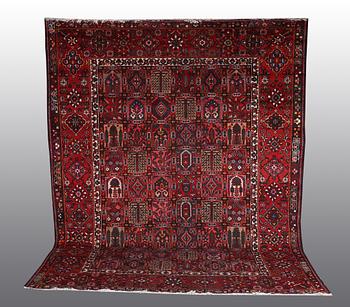 A CARPET, Bakthiari 390 x 305 cm.