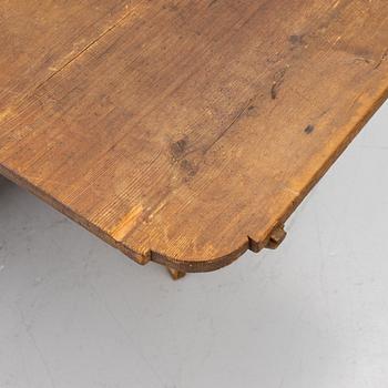Drop-leaf table, 19th century.