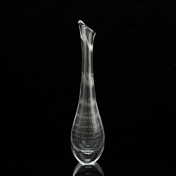 A Vicke Lindstrand glass vase signerad Kosta LH 1011, 1950s.
