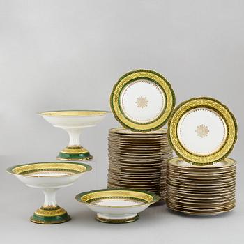 DESSERTSERVIS, 49 delar, porslin. Okänd formgivare, 1900-tal.