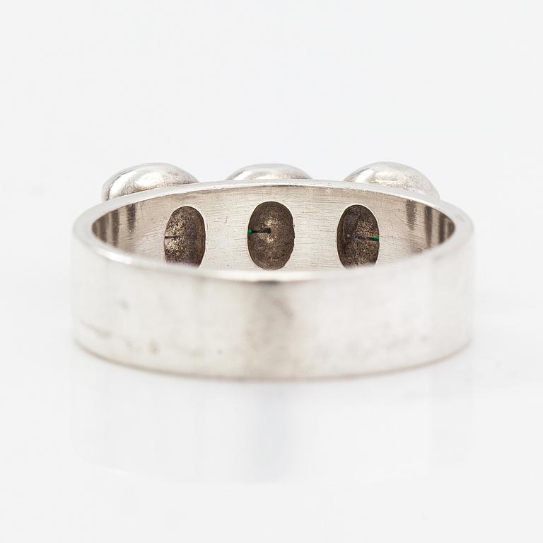 Elis Kauppi, A sterling silver and chalcedony ring. Kupittaan kulta, Turku.