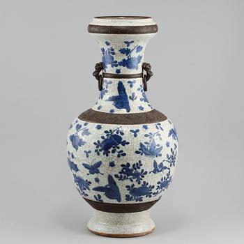 VAS, porslin, Kina, 1800/1900.