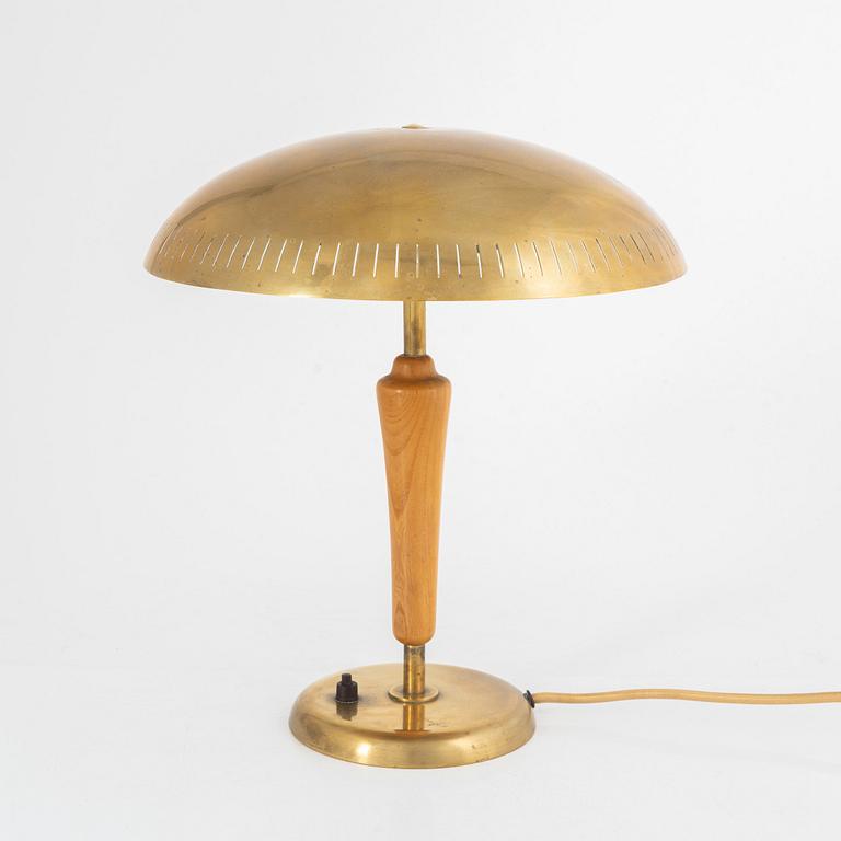 Harald Notini, a model 15398 table lamp, Arvid Böhlmarks Lampfabrik, 1940's.