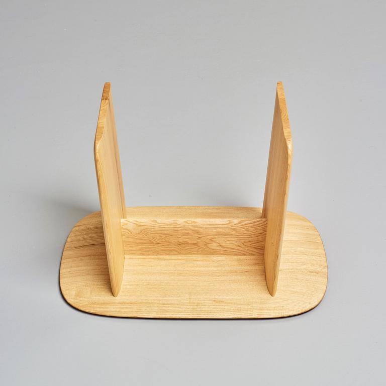 Claesson Koivisto Rune, a "Hand" stool,   Sasimonokagu Takahashi, Japan 2019.