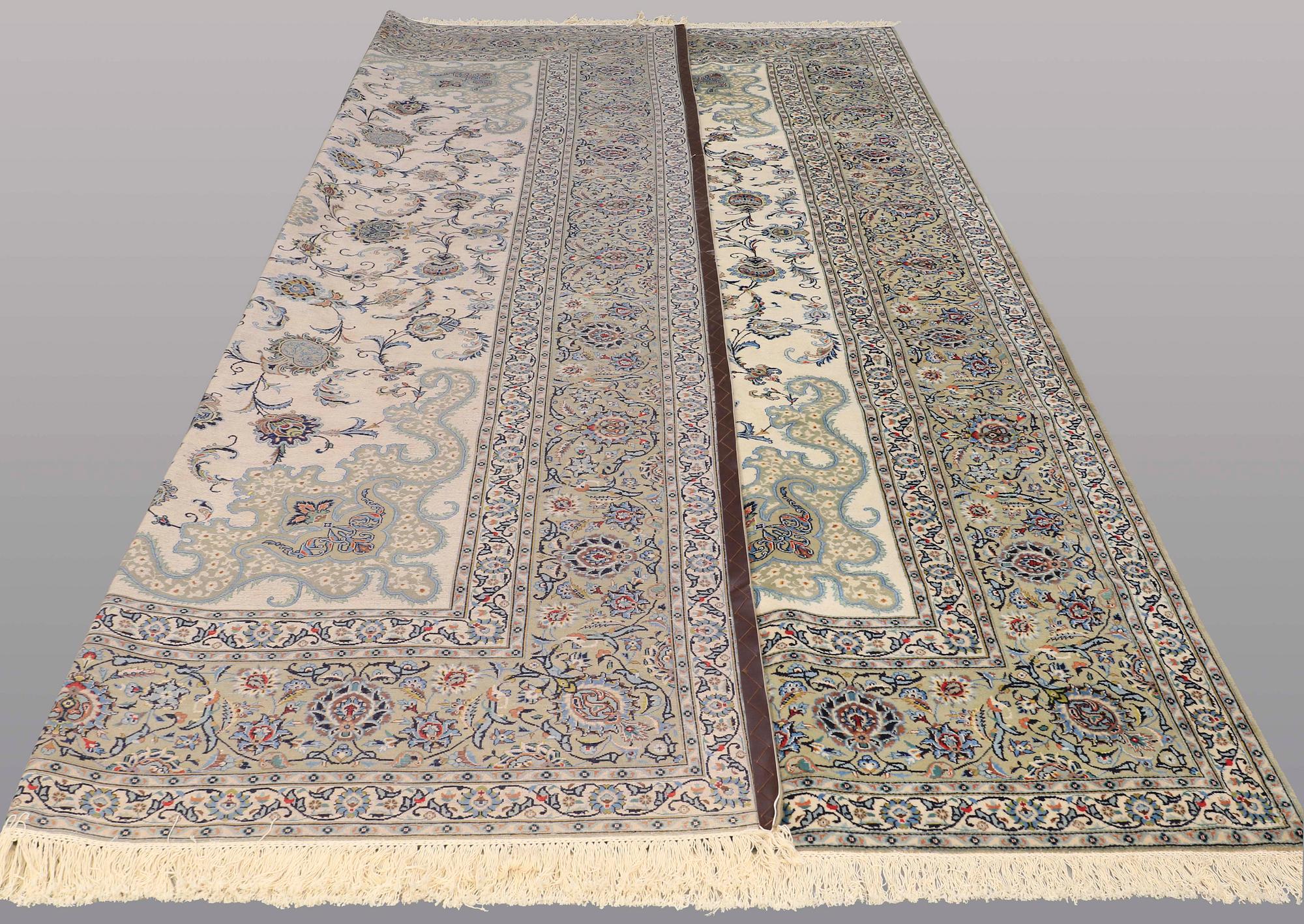 A carpet, sk Royal Kashan, ca 432 x 313 cm.