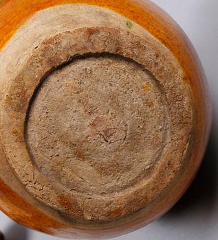 KANNA samt TALLRIK MED 7 SKÅLAR, keramik, sungstil, Kina.