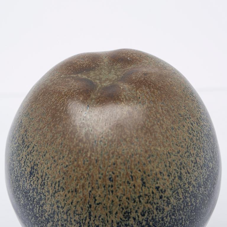 Ulla & Gustaf Kraitz, Apple.
