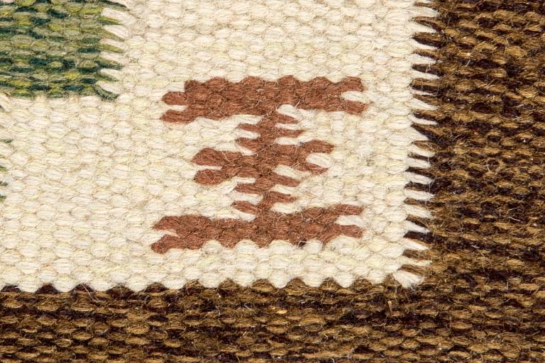 Matta rölakan signerad ca 230x165 cm.