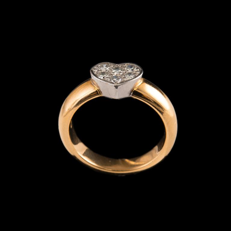 RING, 8/8 slipade diamanter ca 0.18 ct. 18K guld och vitguld. T. Tillander 1995. Storlek 14-, vikt 4,6 g.