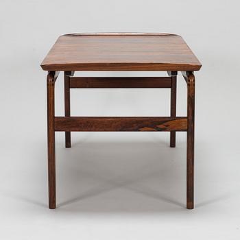 Peter Hvidt & Orla Mølgaard Nielsen, a 1950/1960s coffee table for France & Son, Denmark.