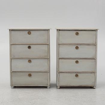 A painted pair of dressers, end of the 19th Century.