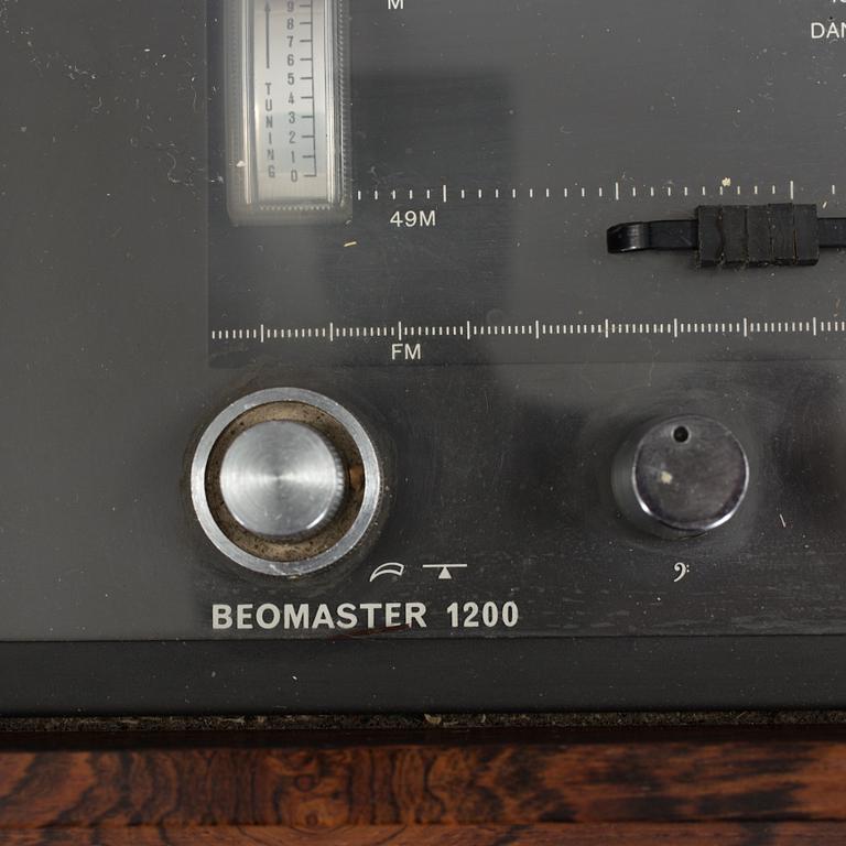 MUSIKMÖBEL, Beomaster 1200 RG Type 2226, Bang & Olufsen. 1965.