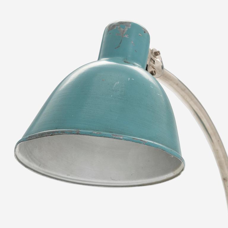 Paavo Tynell, A 1930s model 5305 table lamp for Taito.