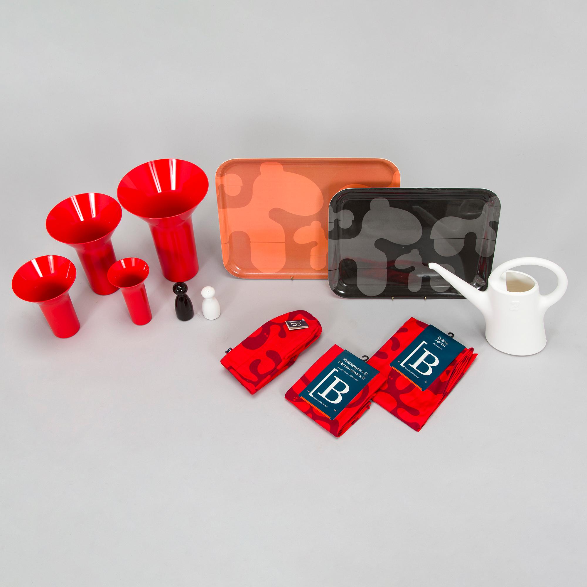 Eero Aarnio, erä kodintuotteita, 13 kpl, eri valmistajia.