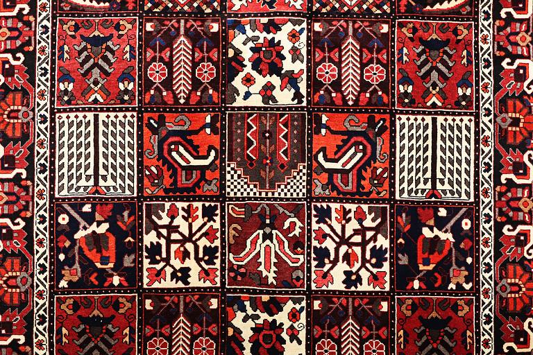 A carpet, Bakhtiari, c. 308 x 205 cm.