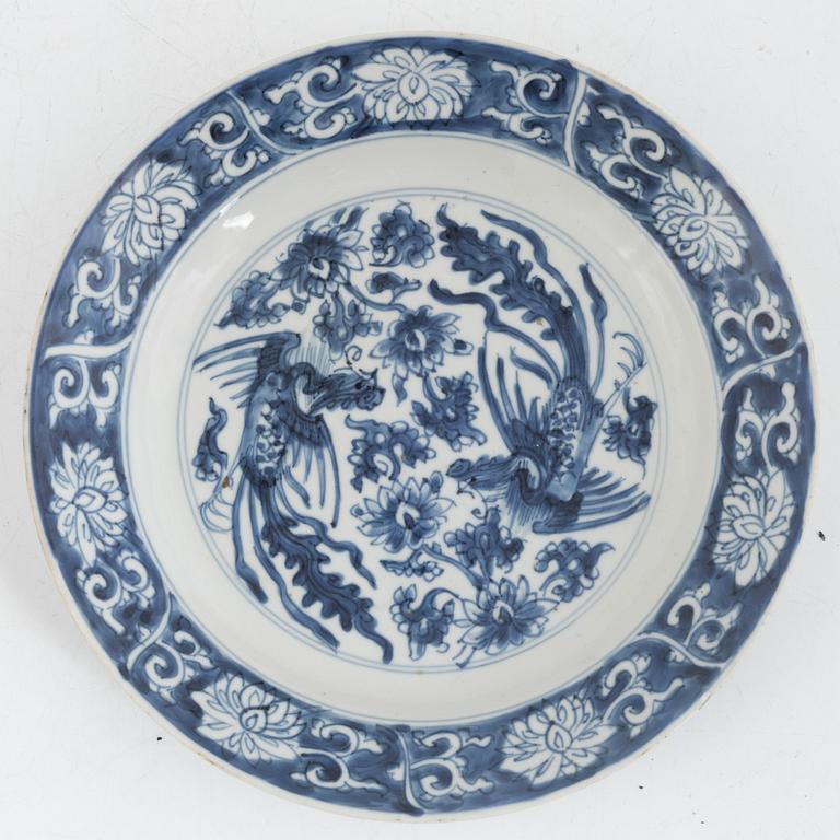 Two Chinese blue and white porcelain plates, Qing dynasty.