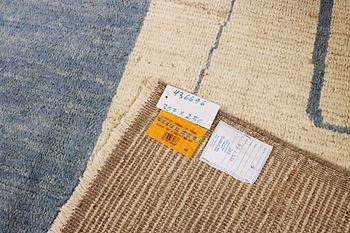 Matta, Marocko, modern design, ca 307 x 250 cm.