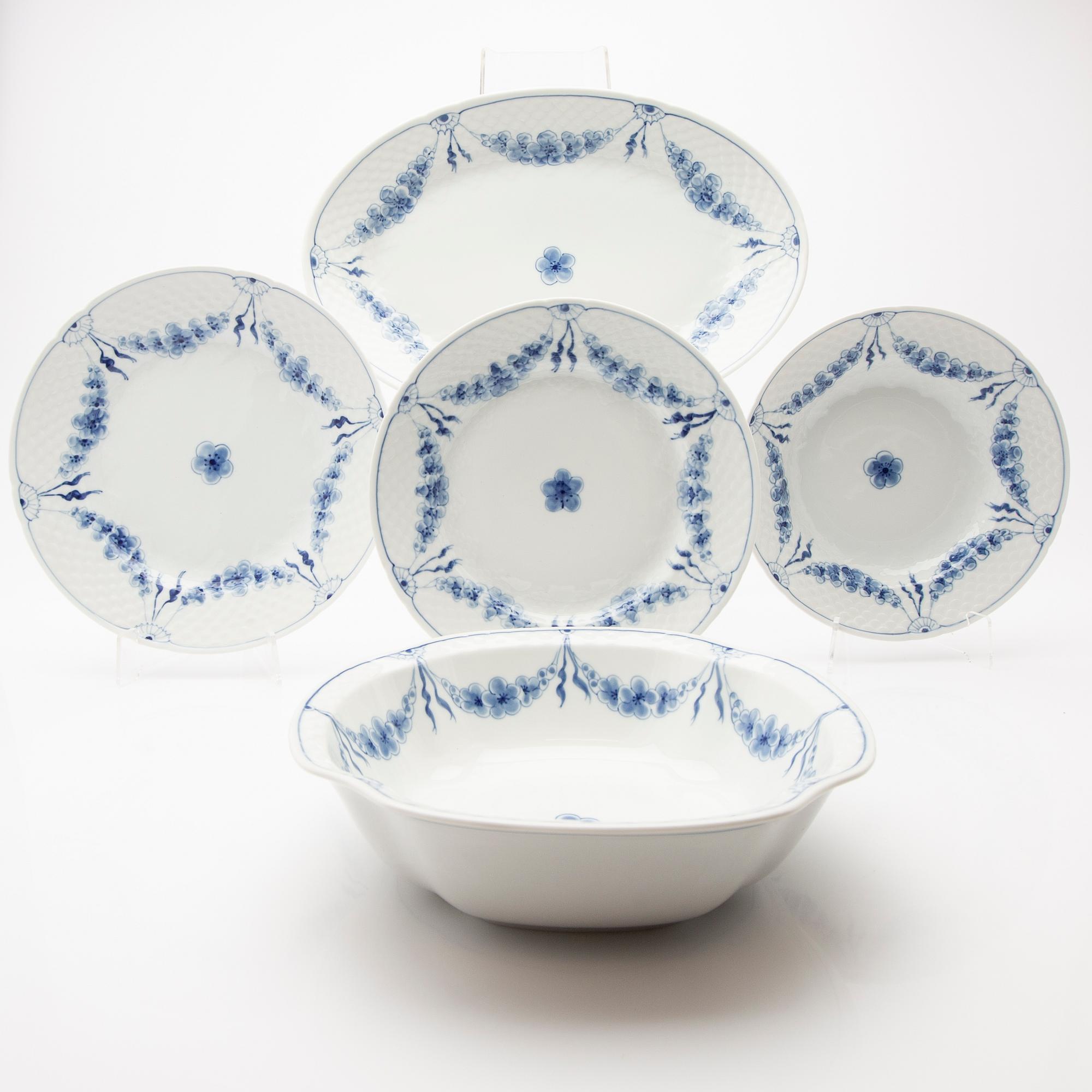 Bing & Grøndahl, Service pieces, 42 pcs, "Empire", Denmark.