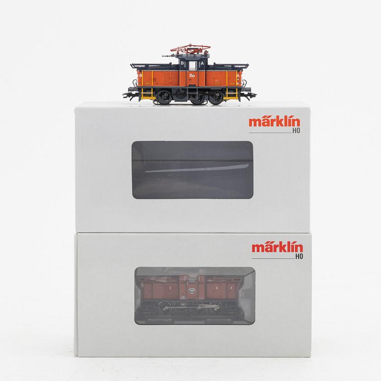 Märklin, ellok 2 st, modell 36335 och 36337, spår H0, i lådor.