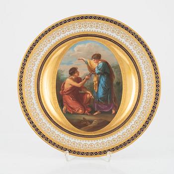 A gilded and painted Austrian plate, Vienna, 19th century.
