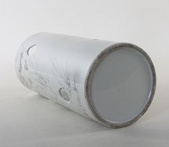 PERUKVAS, porslin, Kina 1900-tal.