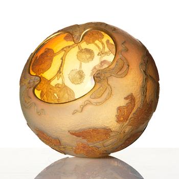 Daum Frères, an "Aurore" (Boule cabossée) Art Nouveau cameo glass bowl by Jacques Gruber, Nancy, France, 1890s.