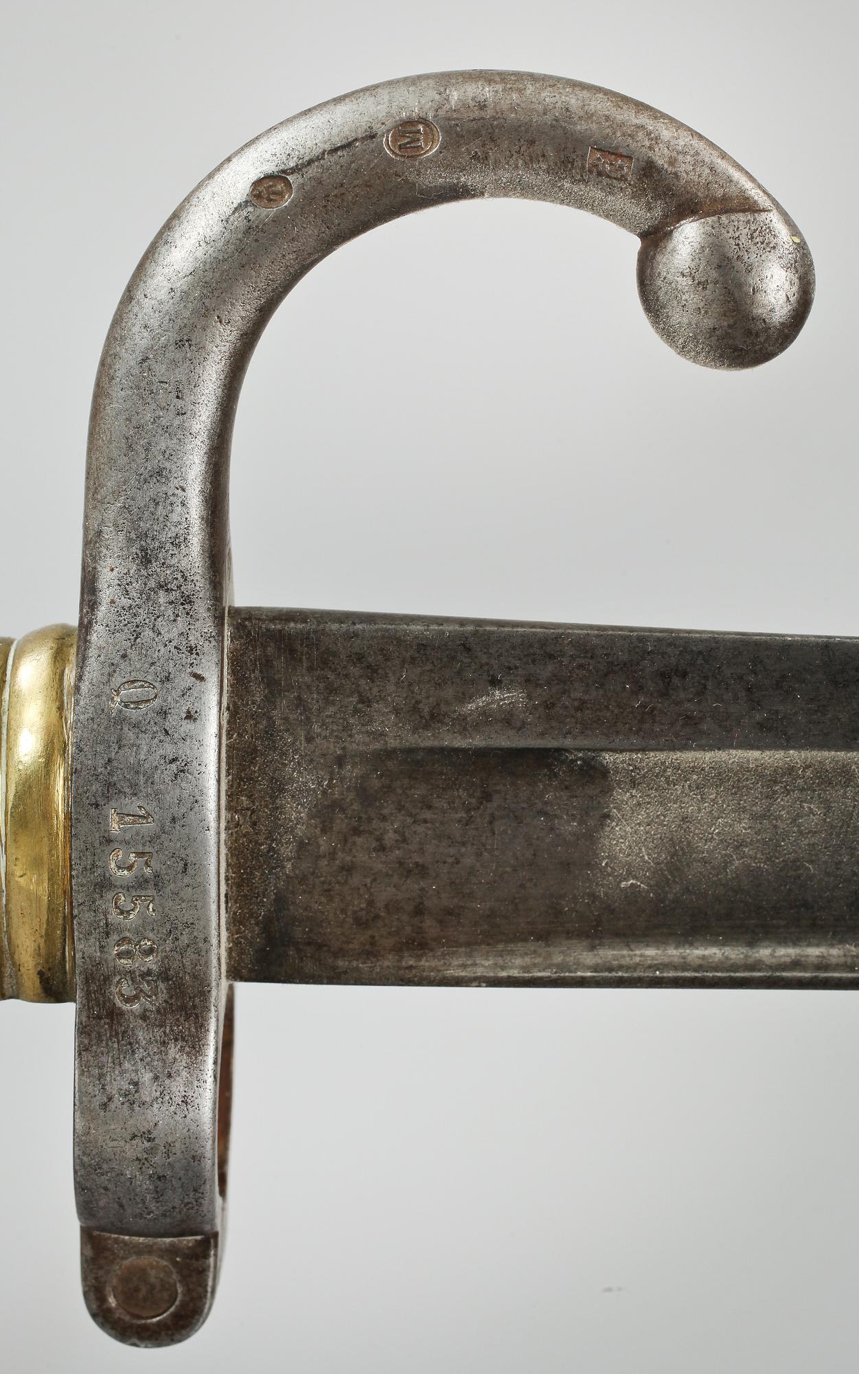 BAJONETTER, ett par, metall, 1800-tal.