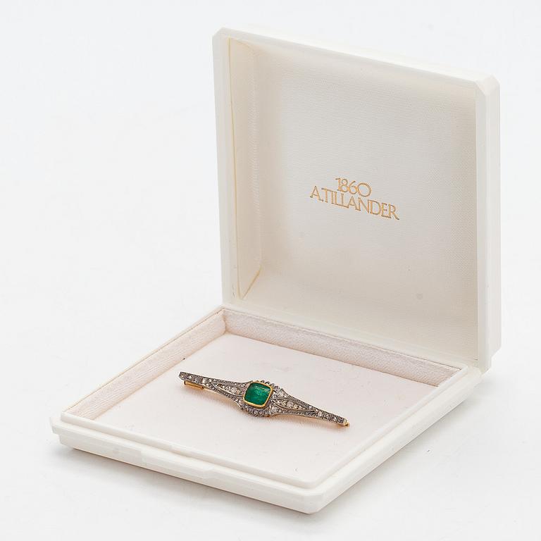Brooch, faceted emerald, rose cut diamonds, 18K gold, A. Tillander.