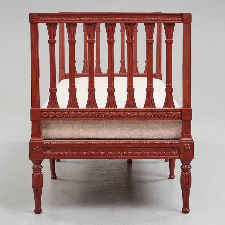 A pair of chairs and a sofa by Ephraim Ståhl (master in Stockholm 1794-1820), late Gustavian ca 1800.