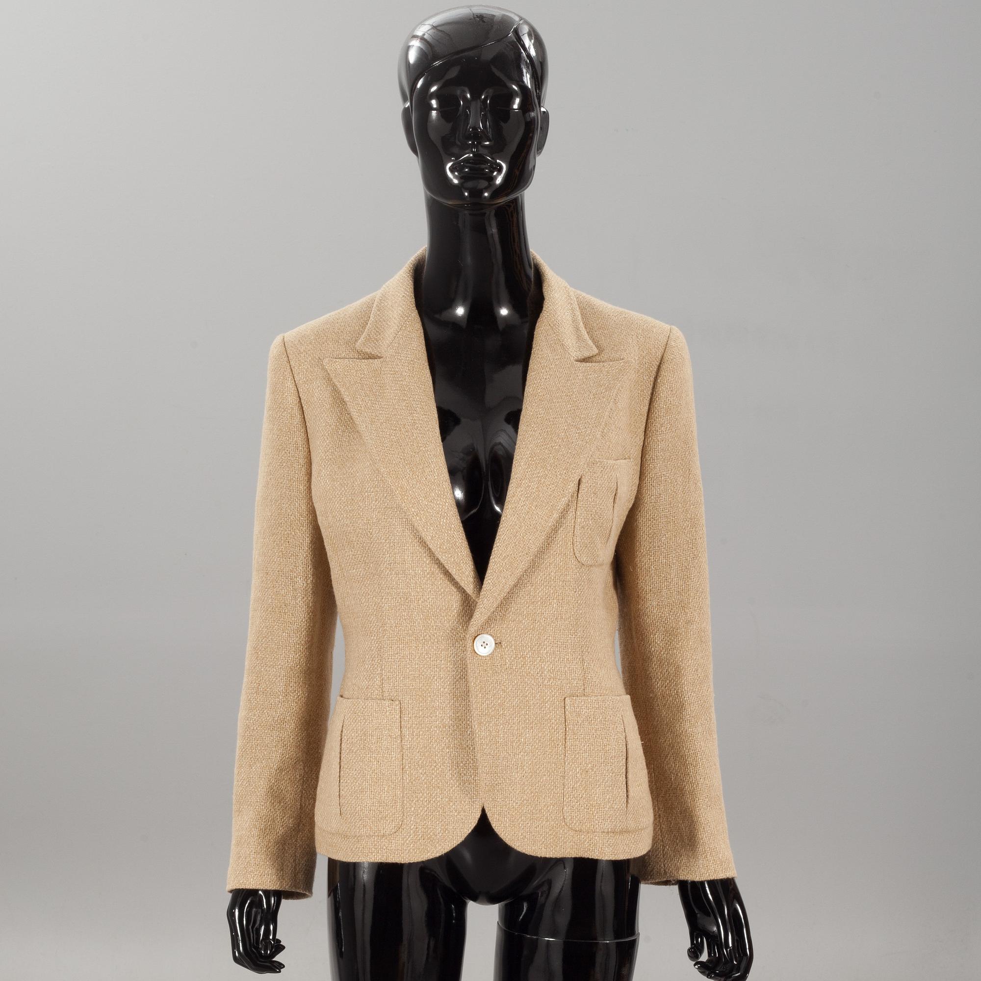 KAVAJ, Ralph Lauren.