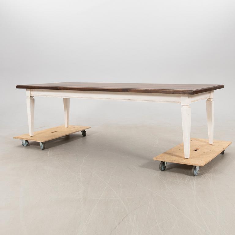 Table modern manufacture.