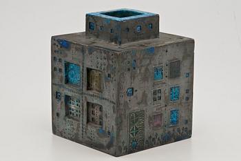 Rut Bryk, A CERAMIC VASE.