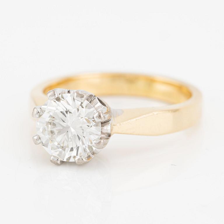 Ring, 18K guld med briljantslipad diamant, 1.52 ct.