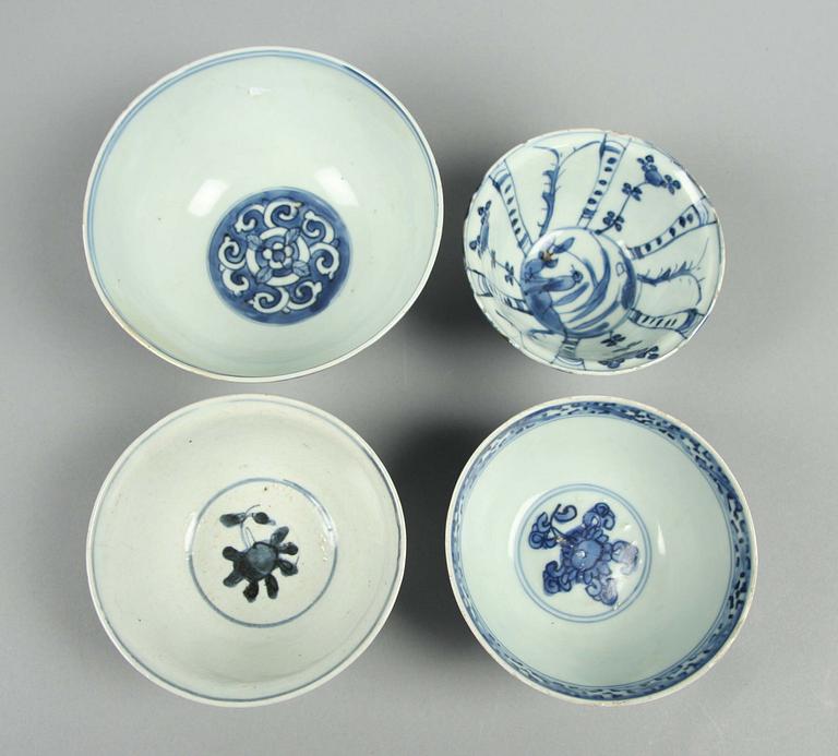 SKÅLAR, 4 st, porslin, Ming-dynastin.