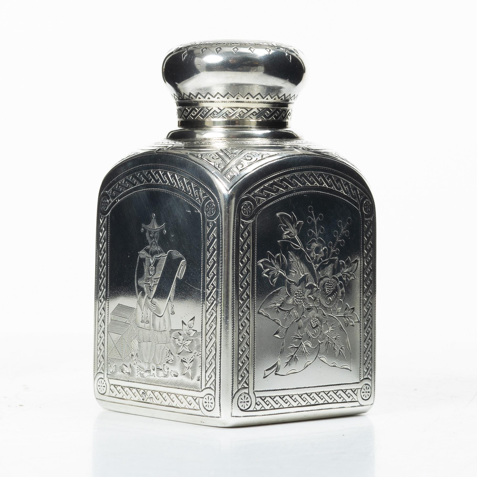 A Russian silver tea caddy, mark of Mikhail Grachev, Moscow 1886.