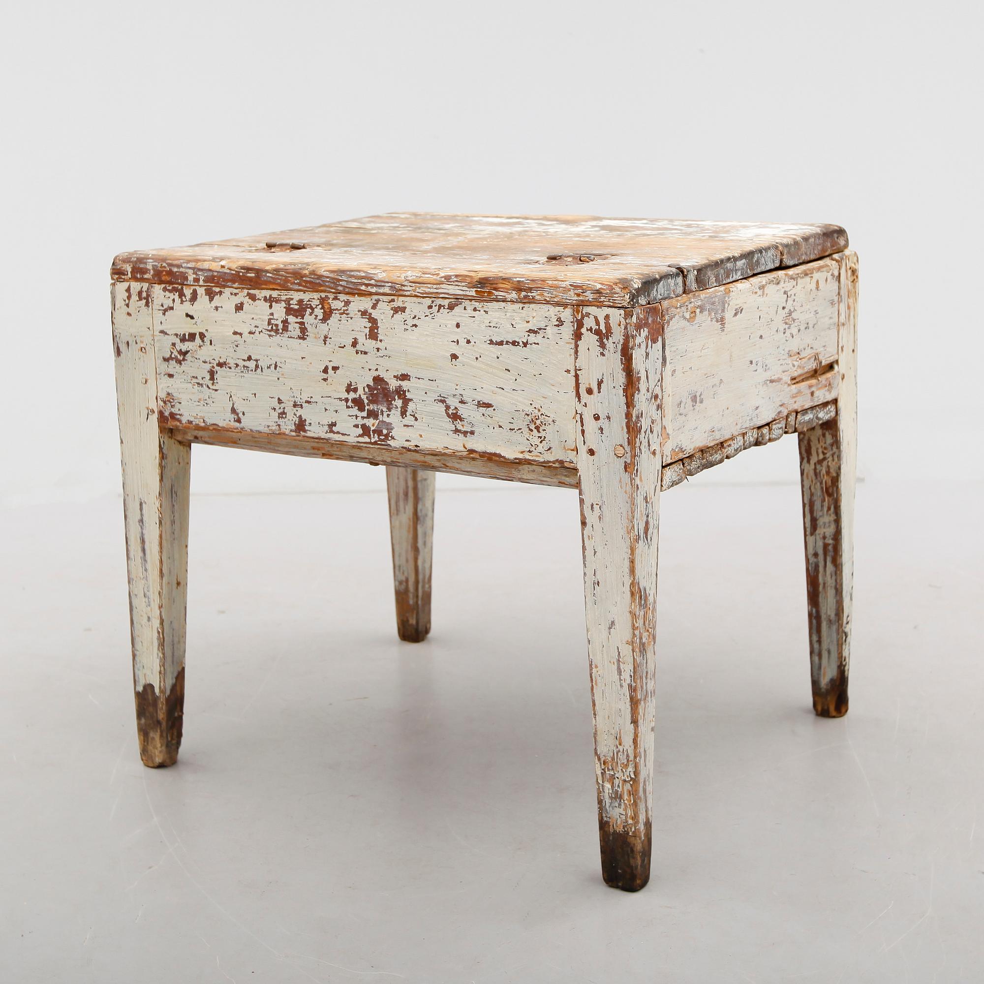 LÅDPALL, allmoge, 1700-tal.