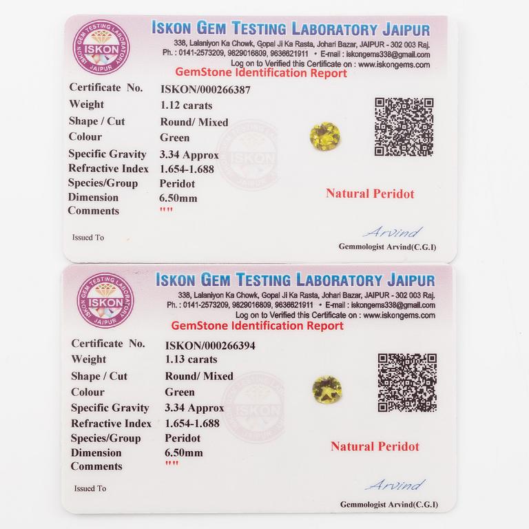 Earrings with peridot and brilliant-cut diamonds.