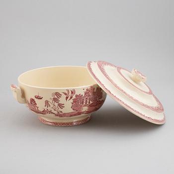 A part 'Willow' earthenware dinner and coffee service, Gustavsberg, 1940-1958 (93 pieces).