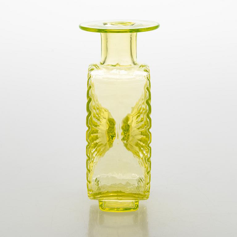 Helena Tynell, 'Sun bottle' for Riihimäen Lasi Oy. In production 1964-1974.