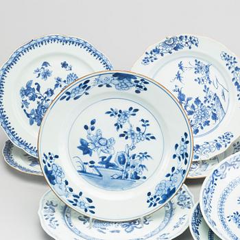 10 porcelain chinese 18th century dishes.