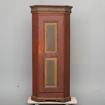 HÖRNSKÅP, 1800-tal.