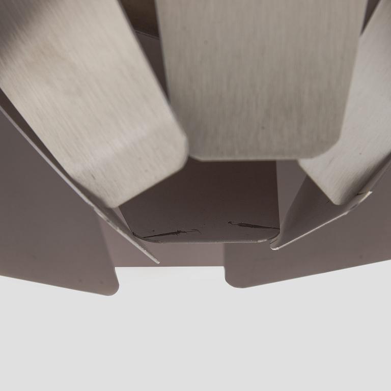 Poul Henningsen, taklampa, "PH-Kotte / PH Artichoke", Louis Poulsen, Danmark, 1980-tal.