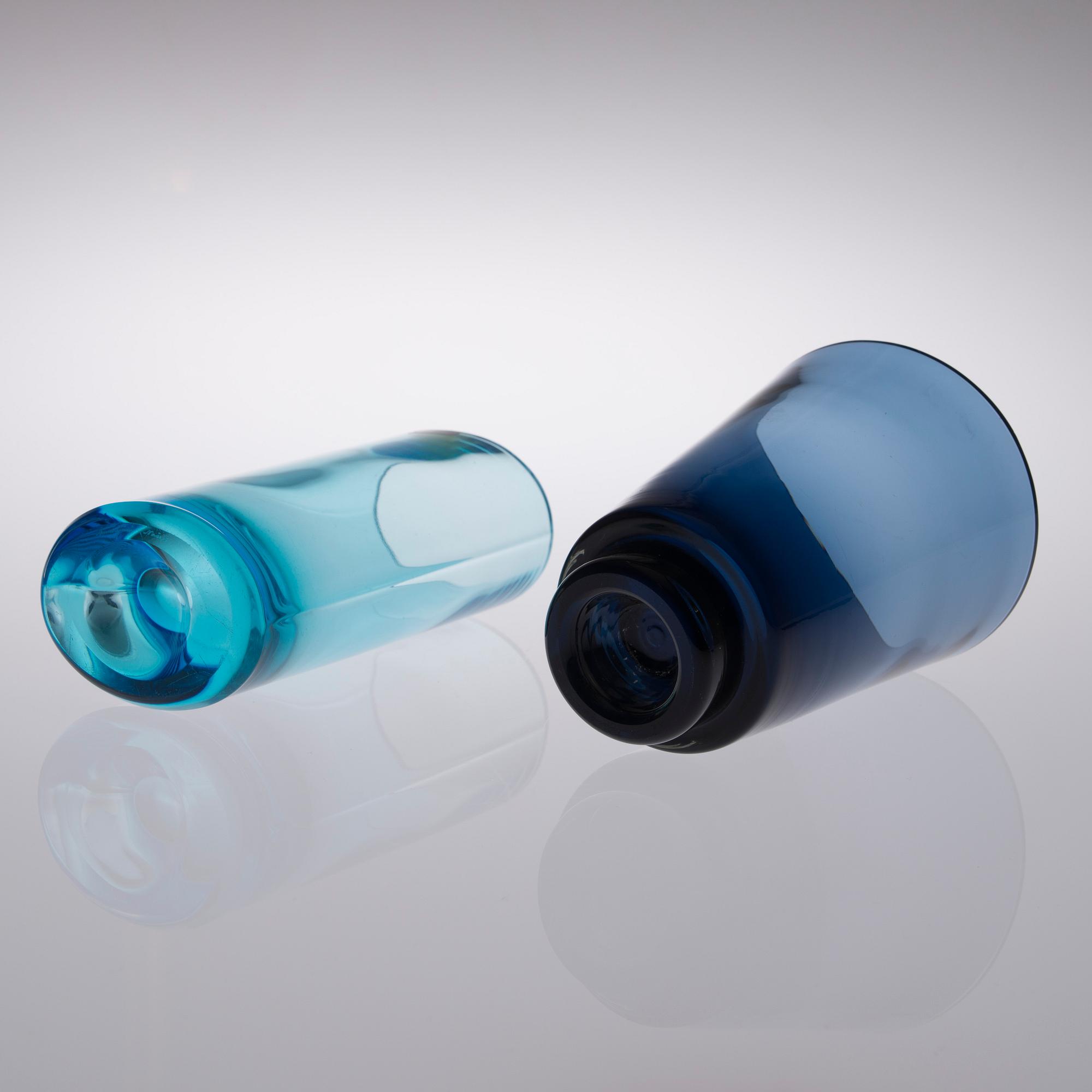 KAJ FRANCK, VASER, 2 st, glas, KF268 och KF295, signerade. Notsjö 1960-tal.