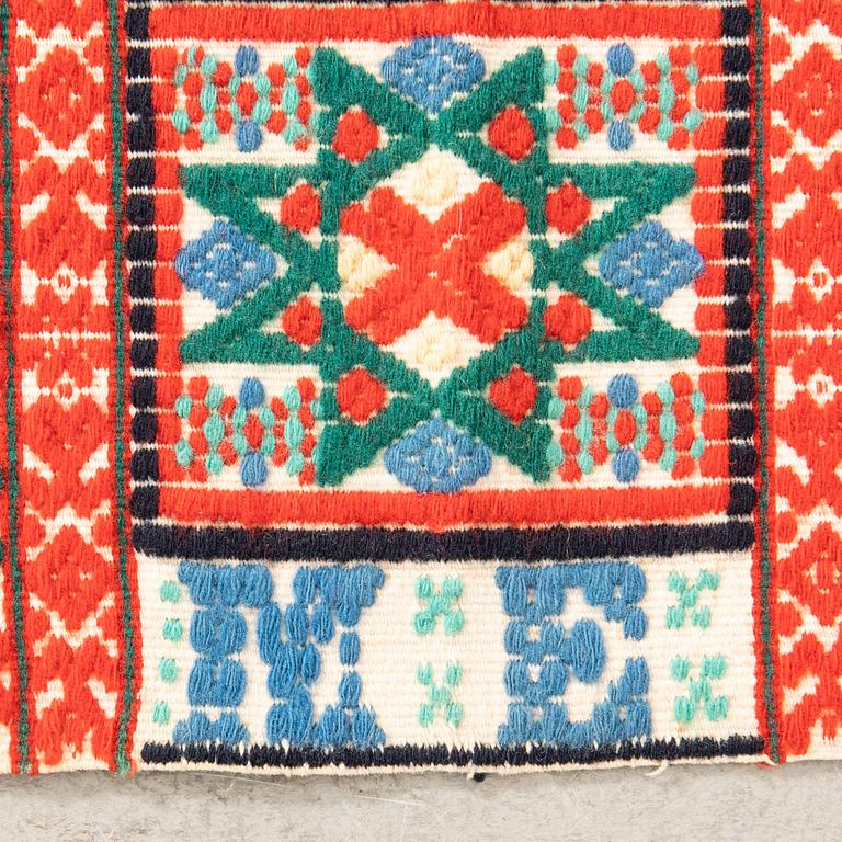 Bänkalängd, Skåne, 1900-talets första hälft, upphämta, ca 187 x 63 cm.